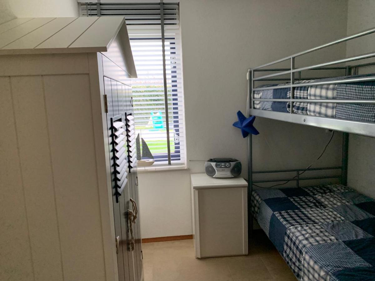 Vakantiebungalow Mee Naar Ouddorp Aan Zee Esterno foto