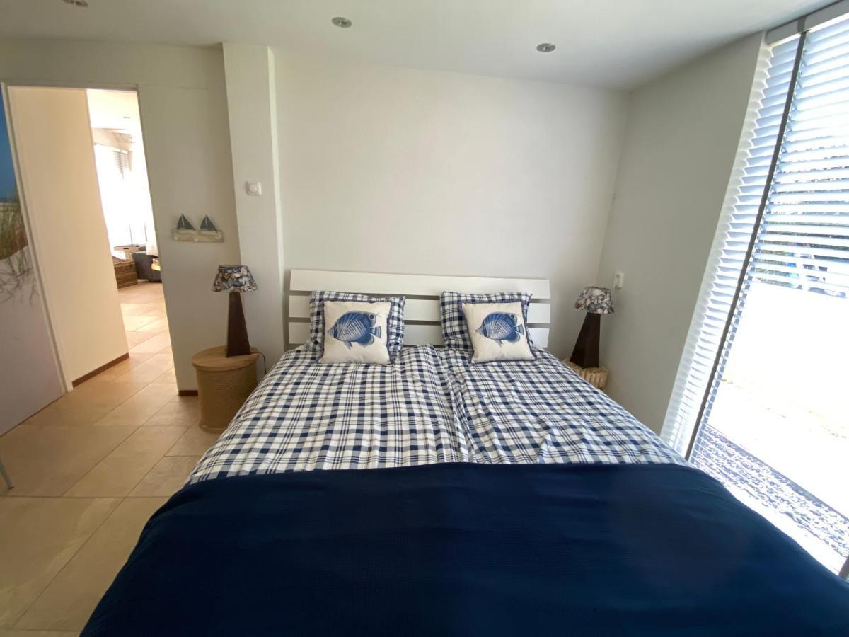 Vakantiebungalow Mee Naar Ouddorp Aan Zee Esterno foto