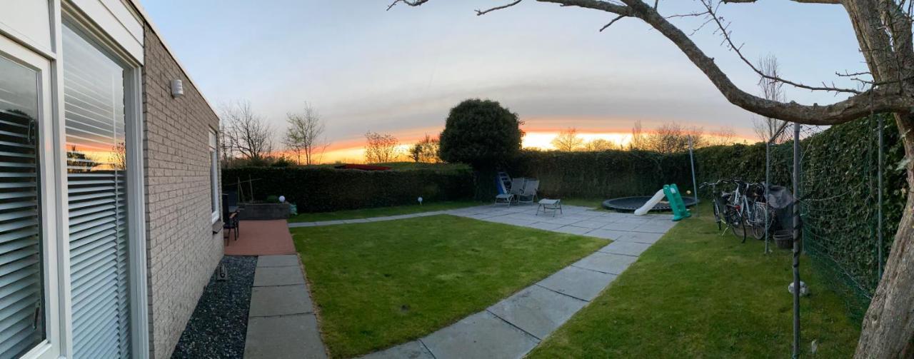 Vakantiebungalow Mee Naar Ouddorp Aan Zee Esterno foto