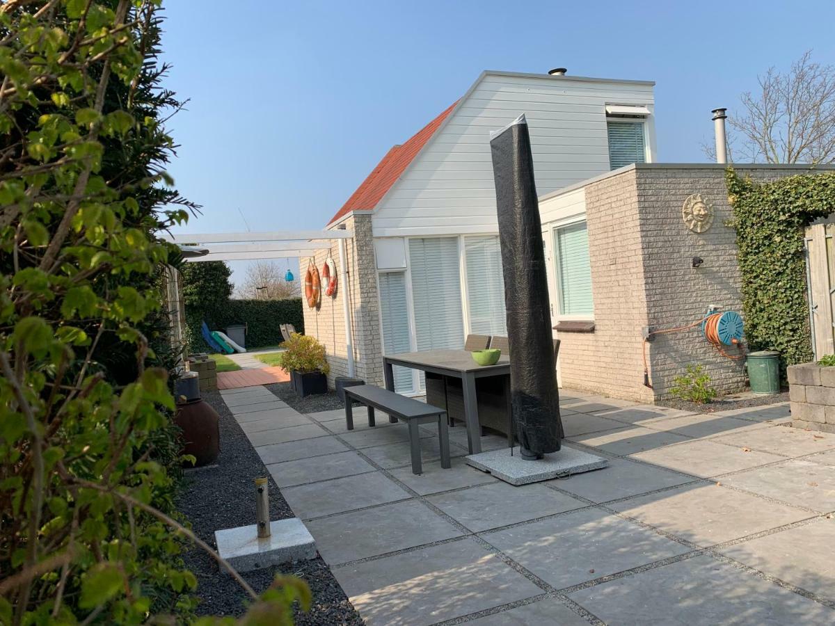 Vakantiebungalow Mee Naar Ouddorp Aan Zee Esterno foto